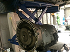 メルセデス・ベンツE320(W211)のオイル漏れ修理