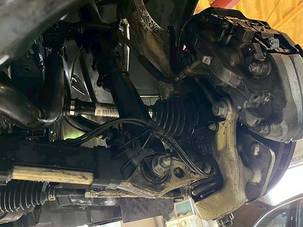 ベンツ Eクラス フロントドライブシャフト オーバーホール